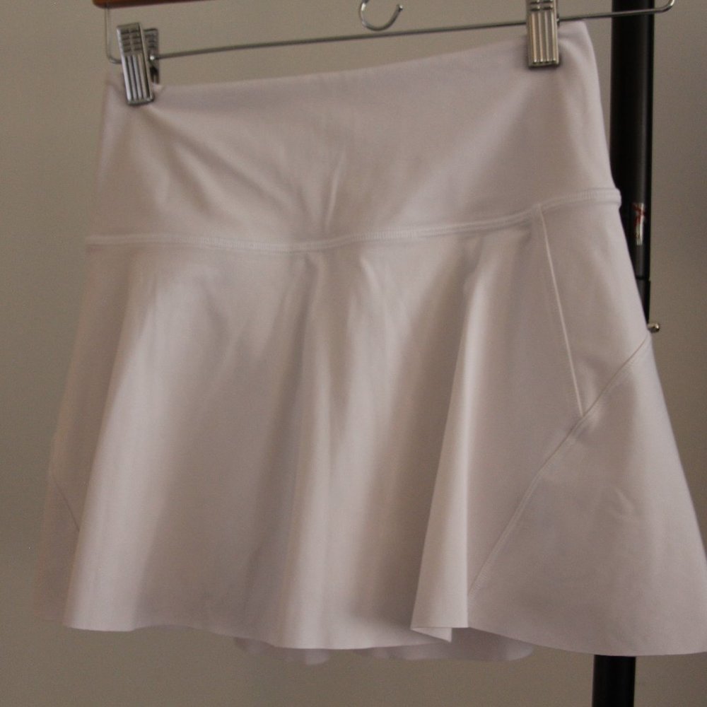 NWOT Athleta White Tennis Skirt